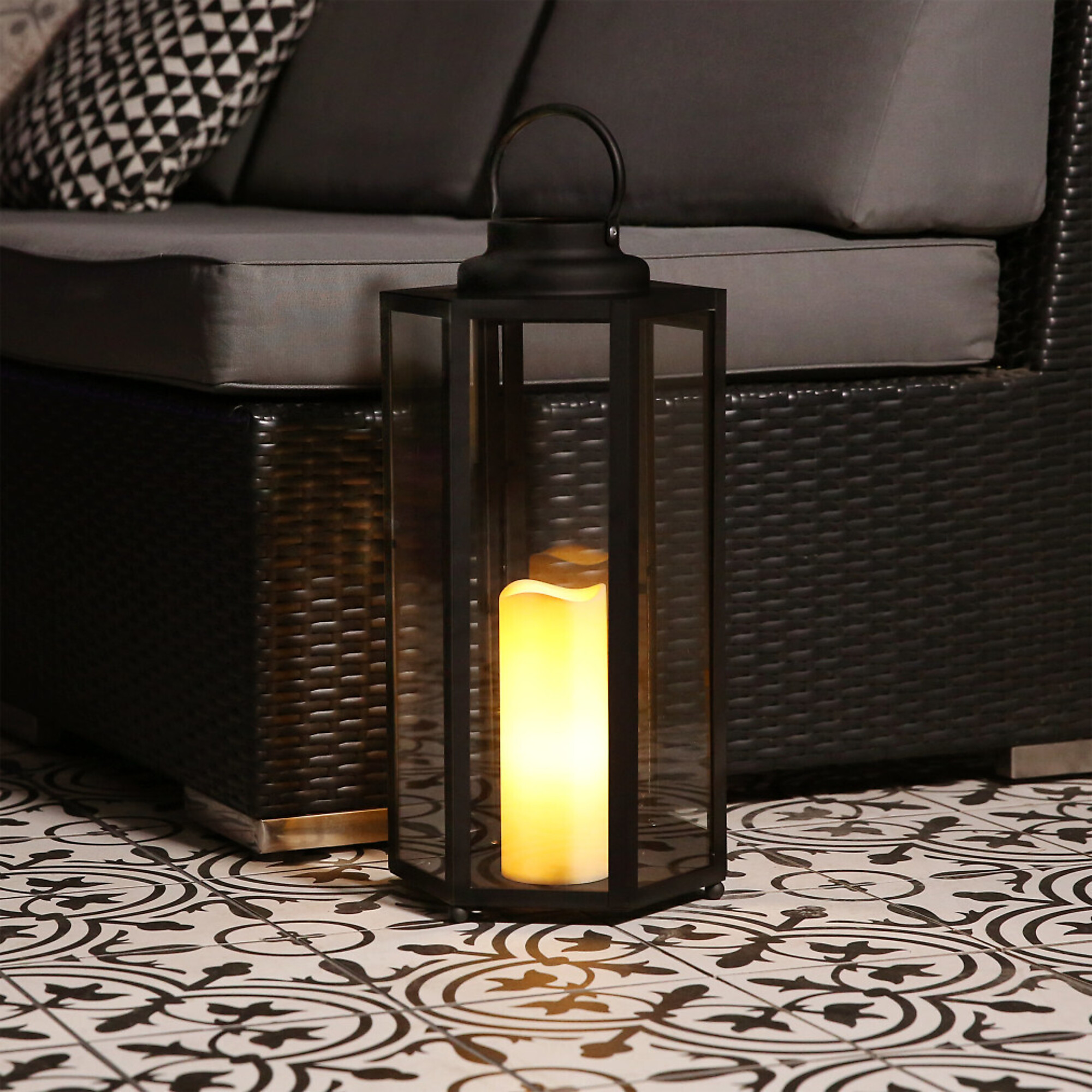 Alpine Corporation, Hexagonal Candlelit Lantern w/ White LEDs- Large, Model# IVY104HH-L